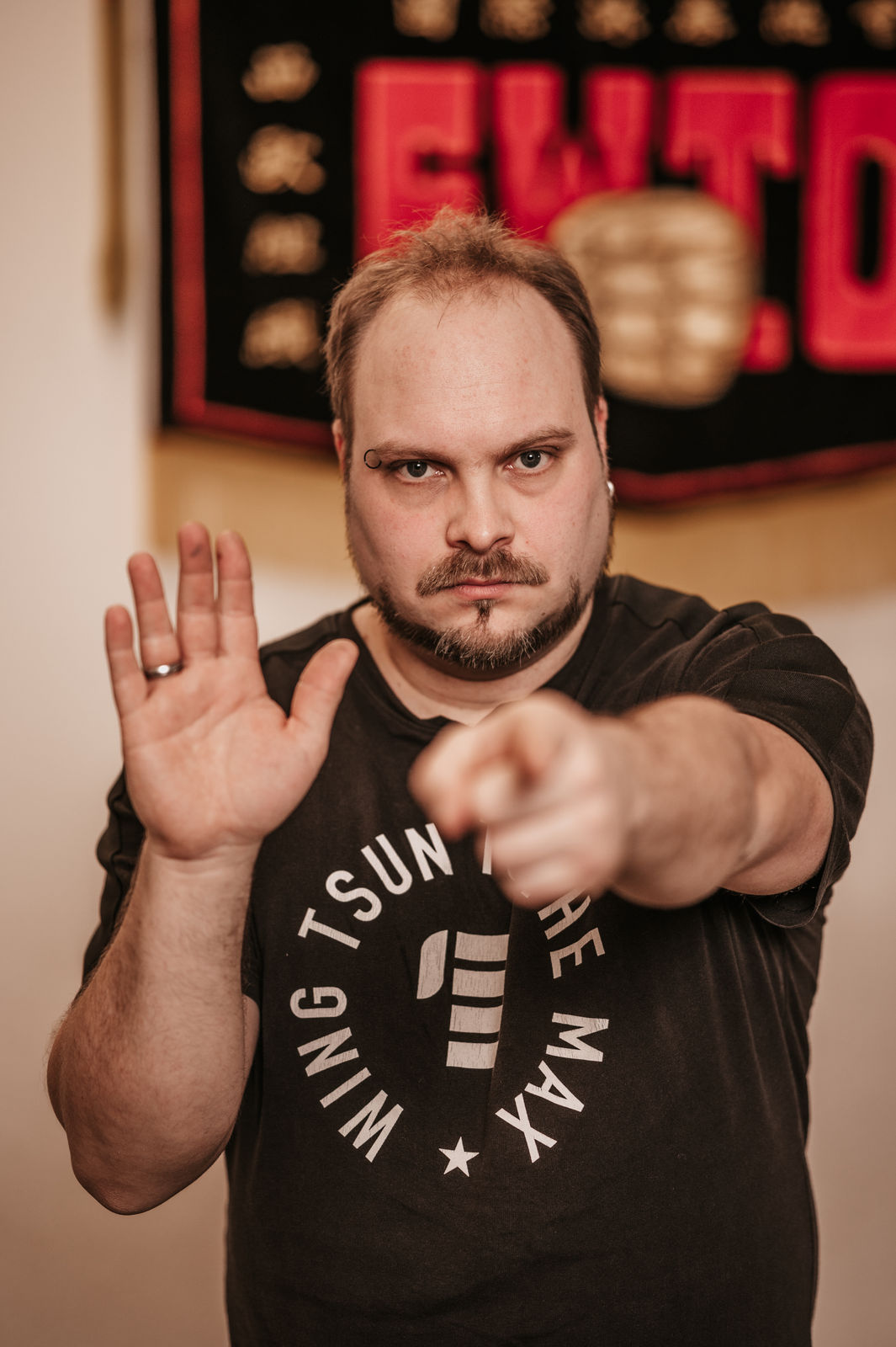 Ruhige, konzentrierte Deckungshaltung